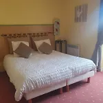 Du Fin Chapon - Dordogne Hotel Excideuil